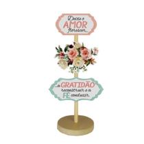 Enfeite de mesa com plaquinhas deixe o amor florescer 23x11