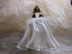 Enfeite de Natal Hallmark Keepsake 2021 - Barbie Black Holiday Enfeite de Natal Hallmark Keepsake 2021 - Barbie Black Holiday