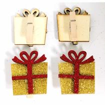 Enfeite de natal presente c/prendedor 4cm x 5cm - 4 unid Enfeite de natal presente c/prendedor 4cm x 5cm - 4 unid