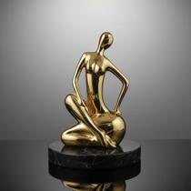 Enfeite Decorativo De Cerâmica Espelhada Dourado Mulher Pose