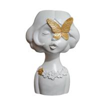 Enfeite Escultura Decorativa Menina c Borboleta Formosa