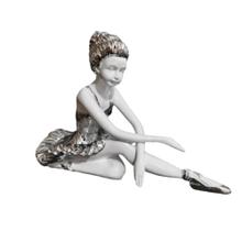 Enfeite Estatueta Bailarina Sentada Prata Lindos Formosa