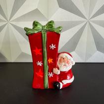Enfeite papai noel de porcelana com presente com led luz vermelho decorativo