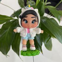 Enfeite para chimarrão de biscuit menina unicórnio - inverno - modelo 2