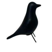 Enfeite pássaro preto de cerâmica com pé de metal decorativo