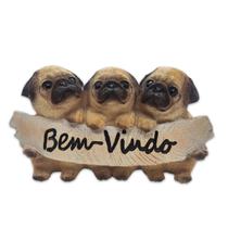Enfeite Trio de Pug Placa de Bem Vindo em Resina 10 cm Enfeite Trio de Pug Placa de Bem Vindo em Resina 10 cm