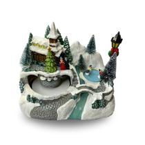 Enfeite Vila Natalina com Luz Som e Movimento USB/Pilha 21,5x17 cm