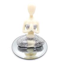 Enfeite Yoga Decorativa Orando com Bandeja Espelhada 12 cm