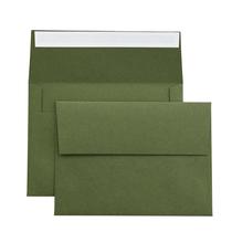 Envelope com 13,5 x 18,5 cm, verde oliva, autoadesivo, 50 unidades