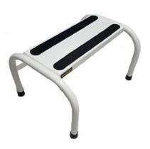 Escada 1 Degrau em Ferro Esmaltado e Piso Antiderrapante Escada 1 Degrau em Ferro Esmaltado e Piso Antiderrapante