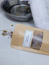 Escalda Pés Relaxante com Lavanda e Camomila - Alívio do Cansaço e Inchaço Escalda Pés Relaxante com Lavanda e Camomila - Alívio do Cansaço e Inchaço