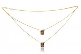 Escapulário Com Mini Medalhas Folheado Em Ouro 18K Escapulário Com Mini Medalhas Folheado Em Ouro 18K