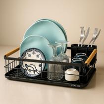 Escorredor de Louça Preto Fosco com Alças de Madeira, Base Coletora e Porta Talheres Design Sofisticado e Compacto WESTING by BSMIX