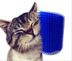 Escova automassageadora para gatos - remoção de pêlos- com cat nip - Novo Século