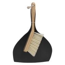 Escova de bambu e pa para limpeza preto - oikos