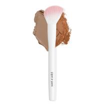 Escova de contorno wet n wild Sculpt Highlight Blend, livre de crueldade
