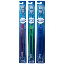 Escova de Dentes Oral-B Indicator Cerdas Macias Corte Plano Pacote com 3 Escova de Dentes Oral-B Indicator Cerdas Macias Corte Plano Pacote com 3