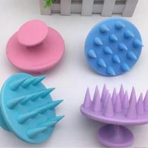 Escova de Massagear o Couro Cabeludo de Silicone/Massageadora - CORES SORTIDAS Escova de Massagear o Couro Cabeludo de Silicone/Massageadora - CORES SORTIDAS