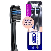 Escova Dental Oral-B Indicator Black Sensitive com Carvão Extra Macia com 2 Unidades