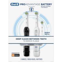Escova Elétrica Oral-B ProAdvantage Deep Clean Battery Toothbrush pack com 2