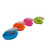 Escova plástica para roupas com cabo - wellmix Escova plástica para roupas com cabo - wellmix