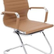 Escritório: Cadeira Esteirinha Espera CARAMELO em material sintético Base FIXA Cromada Modelo Charles Eames