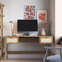 Escrivaninha Athena 2 Gavetas 139cm Palhinha Pé Madeira Boho Móvel na Caixa Escrivaninha Athena 2 Gavetas 139cm Palhinha Pé Madeira Boho Móvel na Caixa