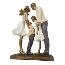 Escultura casal com filhos em resina