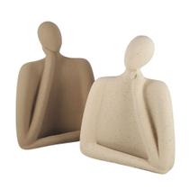 Escultura casal em ceramica sintonia ii bege/marrom 20cm