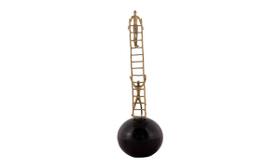 Escultura Climbing Man