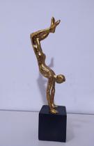 Escultura dec em resina dourada - Ginastica Escultura dec em resina dourada - Ginastica