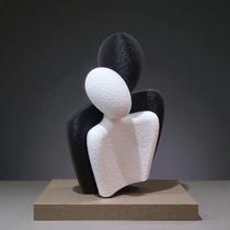 Escultura Decorativa Casal de Namorados Decoração Moderna e Minimalista - Preto com Branco