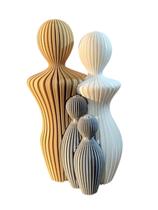 Escultura Decorativa Família Pai Mãe Filho Estátua 4 pessoas Escultura Decorativa Família Pai Mãe Filho Estátua 4 pessoas