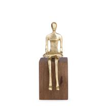 Escultura Decorativa Figura Humana Dourada Sentada Base Madeira Escultura Decorativa Figura Humana Dourada Sentada Base Madeira