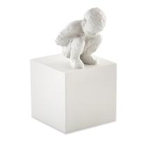 Escultura Decorativa "Pessoa" Poliresina Off White 15,5x10 cm - D'Rossi