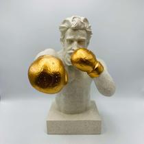 Escultura em Pó de Pedra Lutador de Boxe (branco/dourado) 33x20x31cm