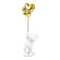 Escultura em Resina Branca Ursinho Com Balão de Coração Escultura em Resina Branca Ursinho Com Balão de Coração