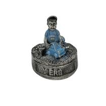 Escultura Erê Menino Prata e Azul Vintage em Resina 5 cm