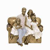 Escultura Estatueta Estátua Família Casal Duas Filhas Meninas Sofá Decorativa Casa Sala Quarto Escritório Mesa Rack Estante Resina Presente Decoração