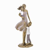 Escultura Estatueta Estátua Mãe Dois Filhos Meninos Irmãos Família Decorativa Casa Sala Quarto Escritório Mesa Rack Estante Presente Aparador Resina