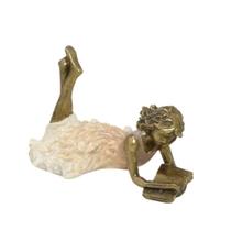 Escultura Estatueta Estátua Menina Mulher Lendo Livro Resina Decorativa Decoração Enfeite Casa Sala Quarto Escritório Estante Mesa Rack Aparador Luxo