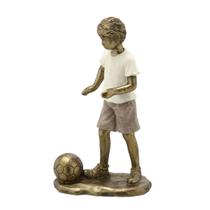Escultura Estatueta Estátua Menino Criança Bola De Futebol Amigo Família Resina Enfeite Decorativa 257-701