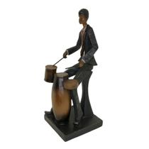 Escultura Estatueta Músico Percussionista Enfeite Decorativo Resina 28cm