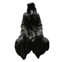 Escultura Exu Capa Sentado Sem Rosto Preto 15 cm Resina Escultura Exu Capa Sentado Sem Rosto Preto 15 cm Resina