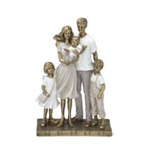 Escultura Família Decorativa Casal Com Três Filhos Dourado e Branco Escultura Família Decorativa Casal Com Três Filhos Dourado e Branco