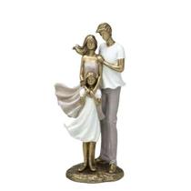 Escultura familia decorativa casal e filha 25cm Escultura familia decorativa casal e filha 25cm