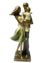 Escultura Figura Decorativa em Resina Linda Família Dourado