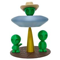 Escultura Gamer Alienígenas Com Nave Espacial