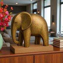 Escultura "Guardião da Memória" - Simboliza força ancestral e a sabedoria do elefante