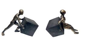 Escultura jogo porta livro homens decorativo Escultura jogo porta livro homens decorativo